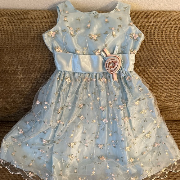 Beautiful satin flower embroidery little girls dressy dress. - Picture 3 of 7